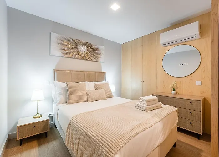 아파트 Guestready - Modern Comfort In Historic 아베이루